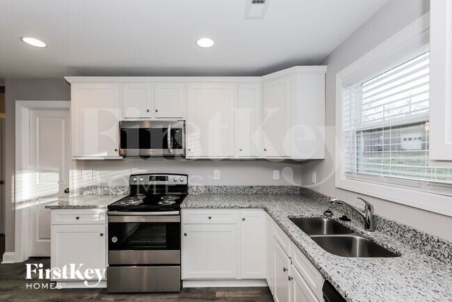 Building Photo - 6421 Dougherty Dr