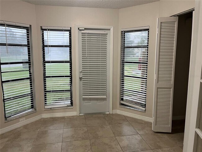 Foto del edificio - 4372 Middlebrook Rd