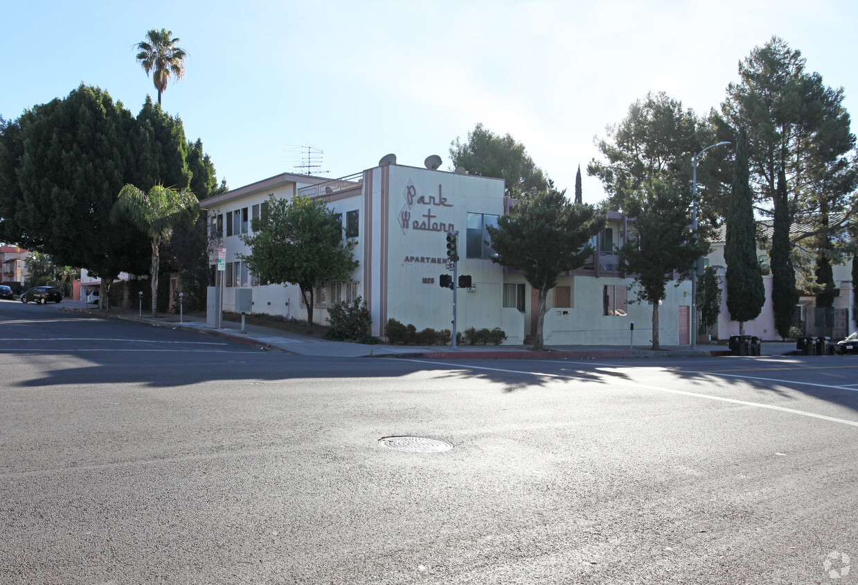 Parque de la Western Apartaments - Park Western Apartments