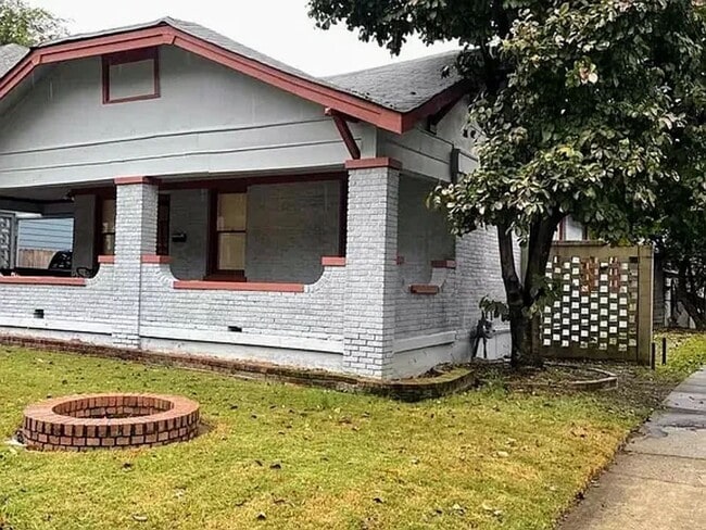 Photo - 2380 Forrest Ave House