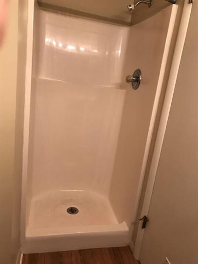 Foto del edificio - 2127 Ivy Ct