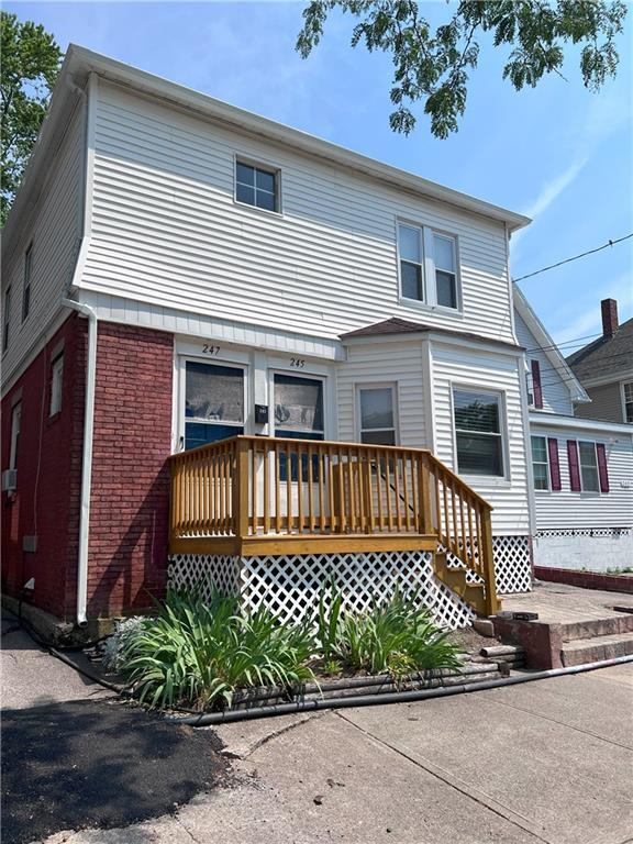 Primary Photo - 247 Bay View Ave