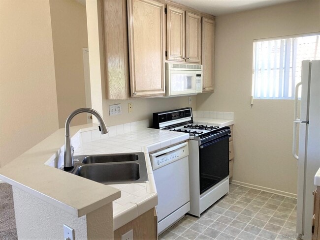 Building Photo - 11335 Affinity Ct