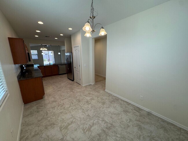 Foto del edificio - 4 Bedroom - 2 Bath - 1760 Sq. Ft - Beautiful New Built Home - Glendale