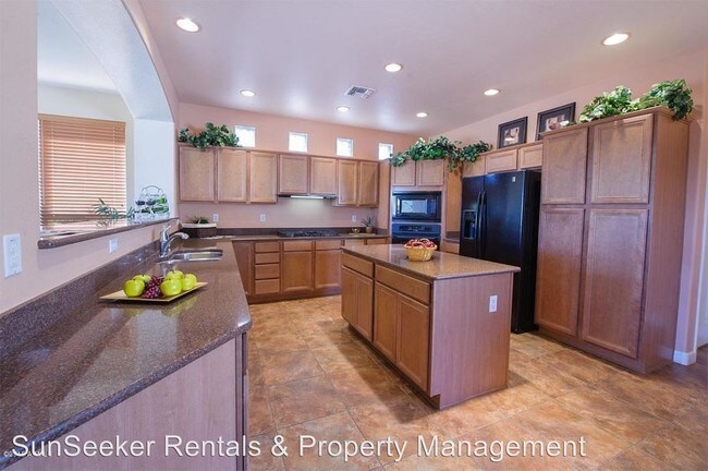 Foto del edificio - 2149 N 164th Ave