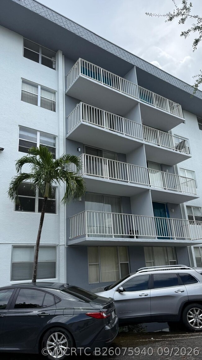 Building Photo - 1805 Sans Souci Blvd