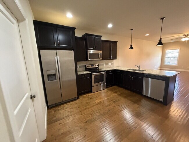 Foto del edificio - 2BD 2BA ONE LEVEL CONDO IN ALGOOD