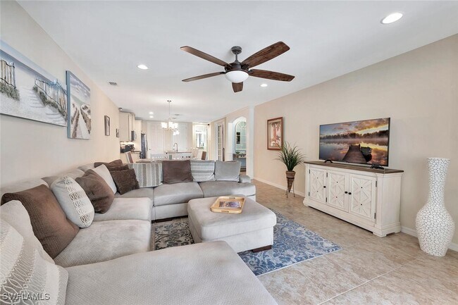 Foto del edificio - 14940 Edgewater Cir