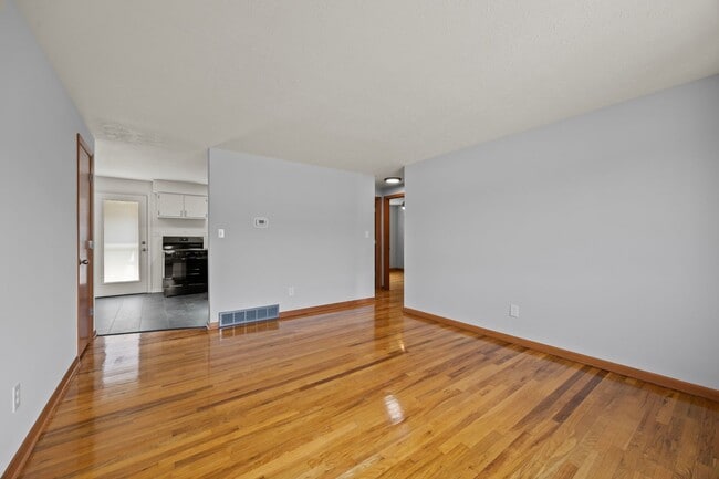 Building Photo - SWIGO - Folkestone