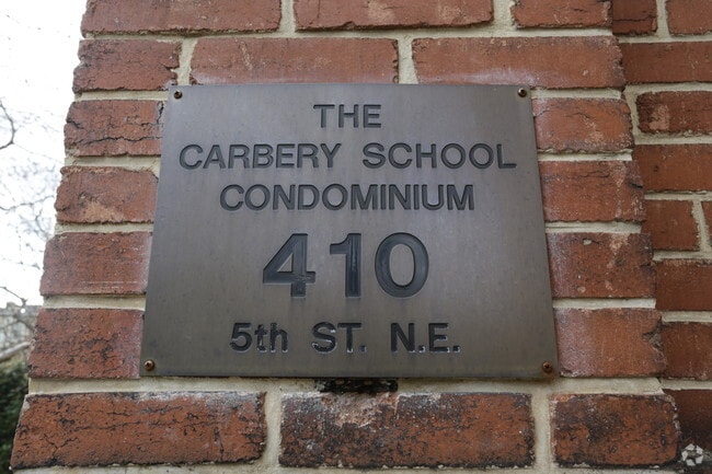 Building Photo - Carberry School Lofts