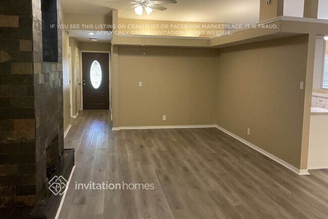 Foto del edificio - 327 80th Ave NE