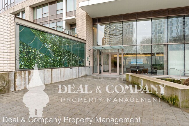 Foto del edificio - 1 br, 1 bath House - 949 NW Overton Street...