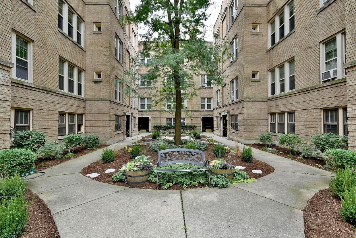 Primary Photo - 225b Washington Blvd
