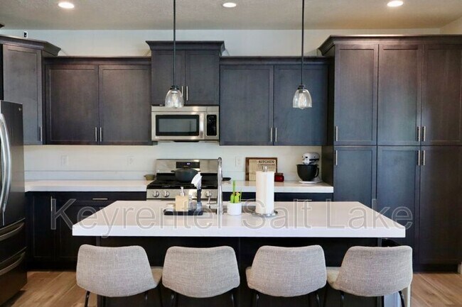 Foto del edificio - 686 E Benbrook Ln