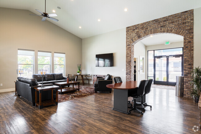 Clubhouse - Mountain View Townhomes