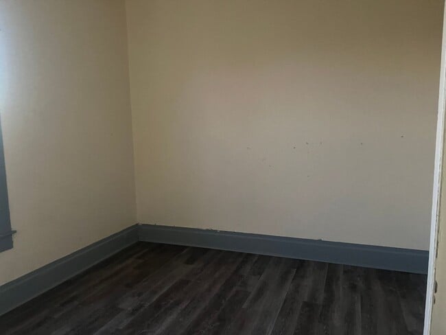 Building Photo - 931Del