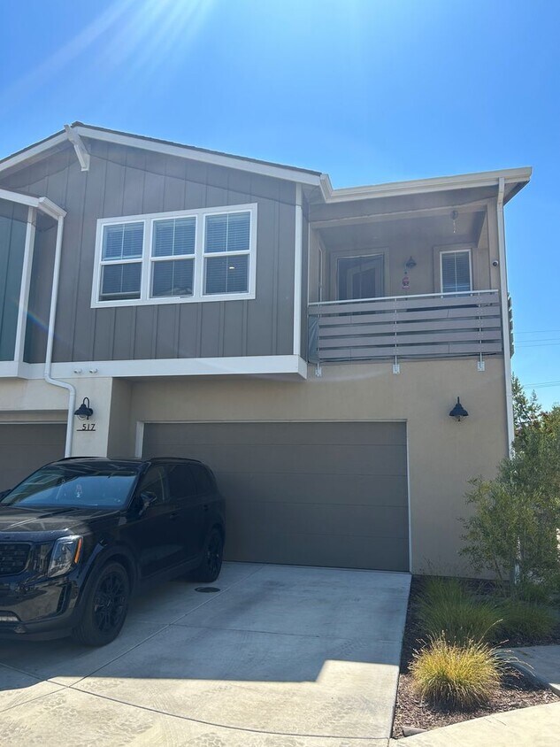 Primary Photo - 2bd/2ba Townhome in Vineyard Village HOA