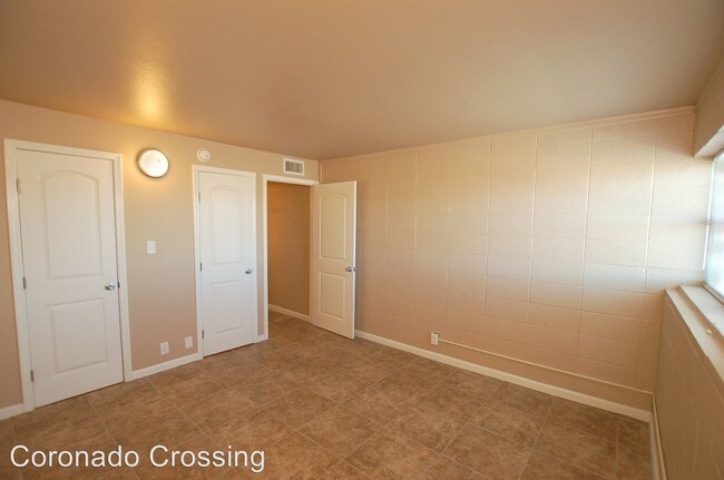 Foto del edificio - 2 br, 1.5 bath Apartment - 3333 Toledo Ave