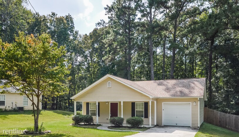 Primary Photo - 3 br, 2 bath House - 485 Lakeshore Dr
