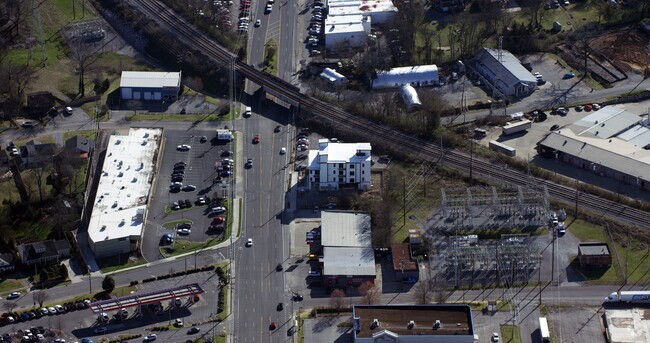 Aerial Photo - 3303-3305 Gallatin Pike