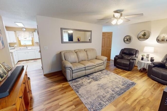 Building Photo - 1324 12th St S