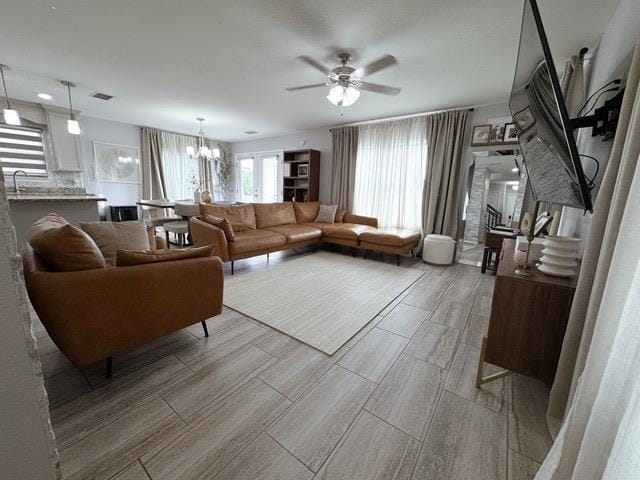 Foto del edificio - 4332 Ramona Dr