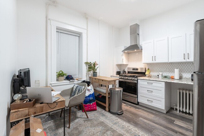 Foto del edificio - 140 Hamilton Ave