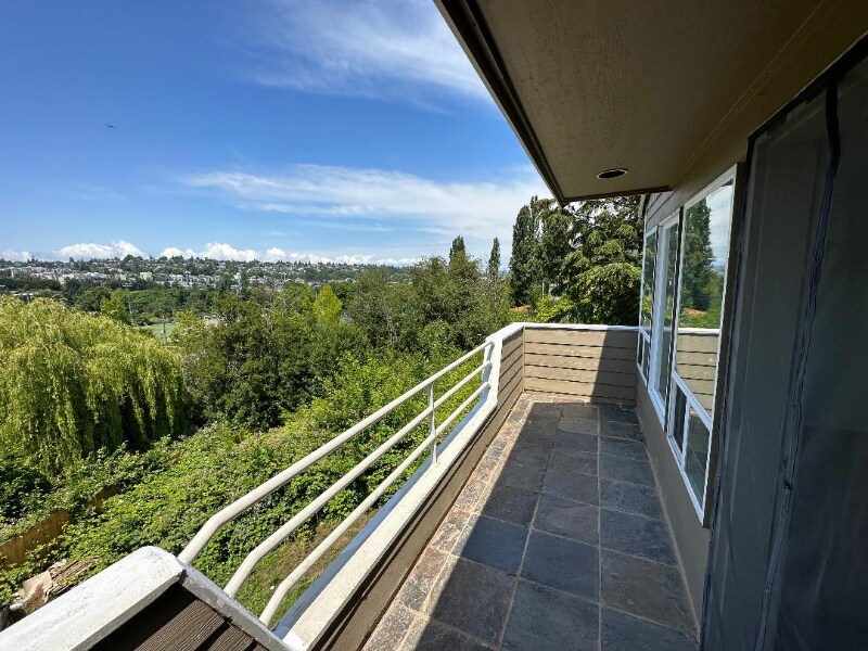 Foto del edificio - 2310 SW Alaska St