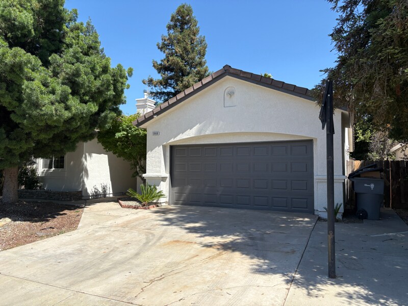Foto principal - 5960 W Fir Ave