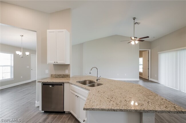 Foto del edificio - 3903 22nd St W