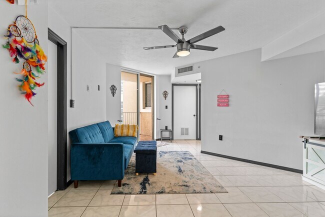 Foto del edificio - 102 SW 6th Ave