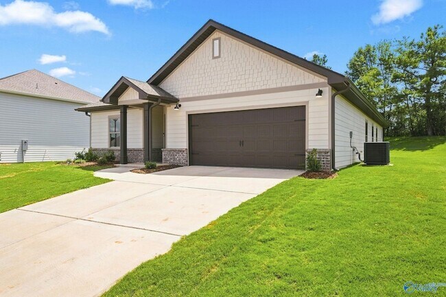 Foto del edificio - 7211 Holly Creek Dr SE