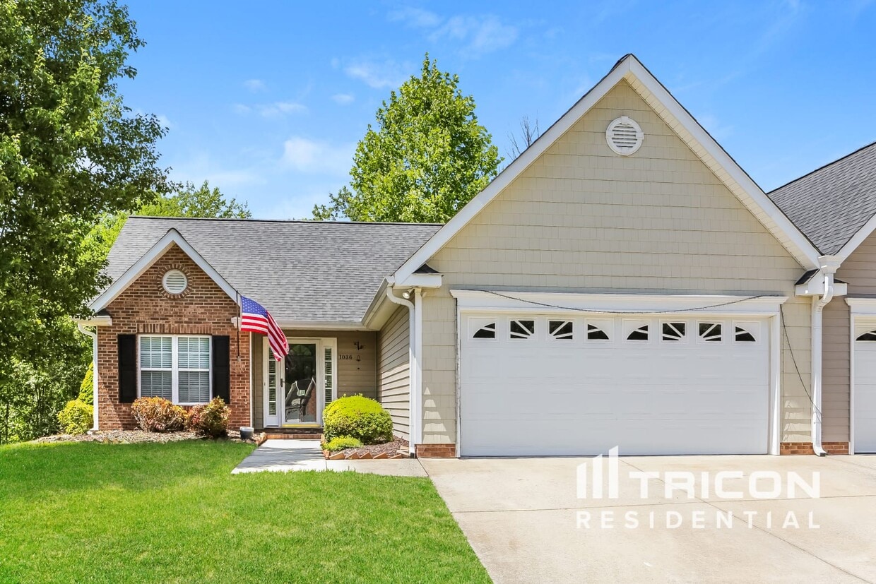 Primary Photo - 1036 Glyn Water Ln