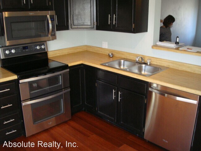 Building Photo - 2 br, 1.5 bath House - 7656 Clover Hill Drive