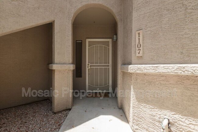 Building Photo - 15380 N 100th St