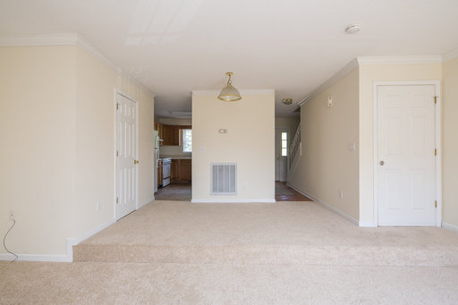 Building Photo - 2240 Forest Acres Dr