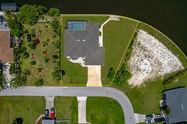 Foto del edificio - 3106 SW 22nd Ave