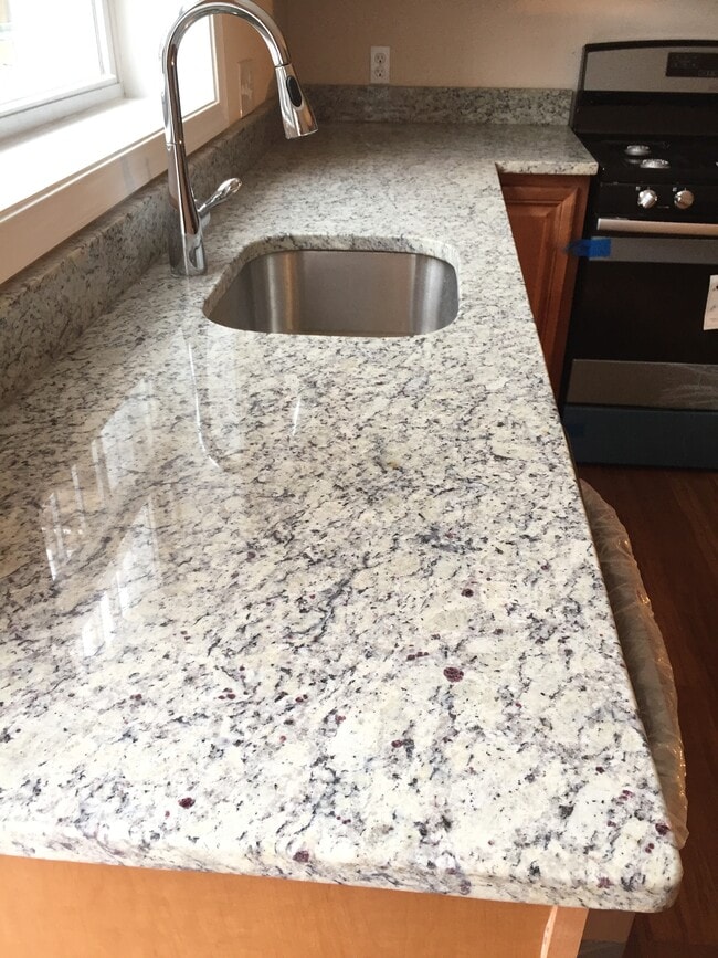 Photo - 404 N Milton Ave Townhome