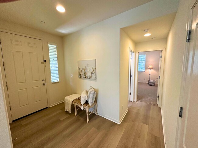 Foto del edificio - Stunning 4 Bedroom, 3 Bath Questa Home