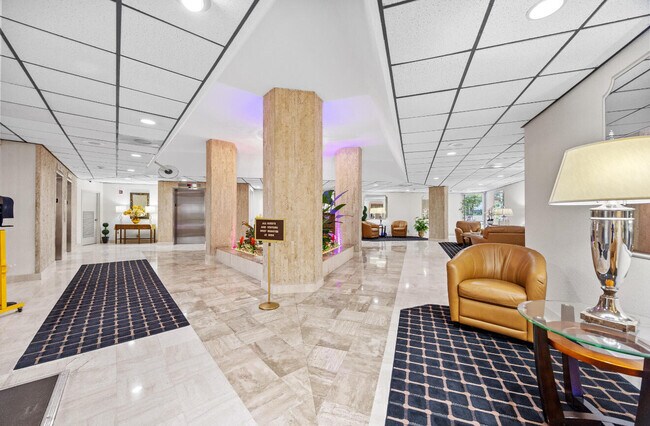 Foto del edificio - 10777 W Sample Rd