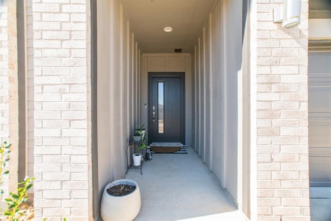 Building Photo - 14371 Sweet Mdw Trl