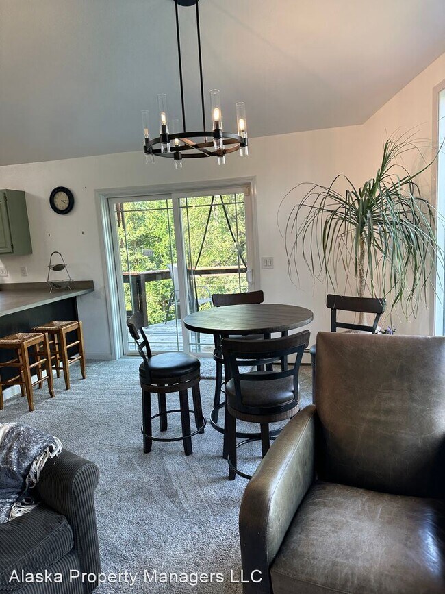 Foto del edificio - 3 br, 2 bath House - 14501 Joanne Cir