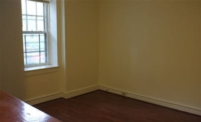 Building Photo - 506 S 41st St