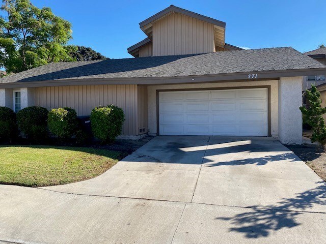Foto principal - 771 S Park Vine St
