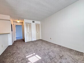 Building Photo - 1705 Heatheridge Rd