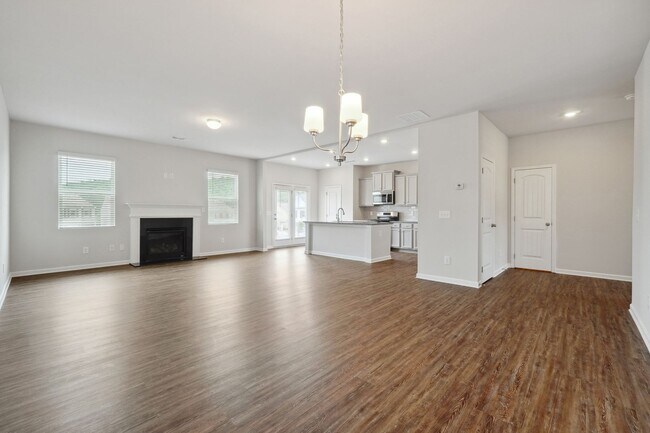 Building Photo - Brookview Townhome in North Forsyth!