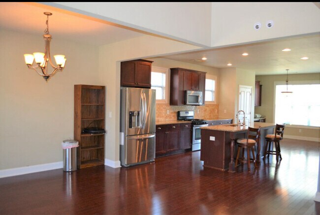 Foto del edificio - 967 Wolfe Ln NW