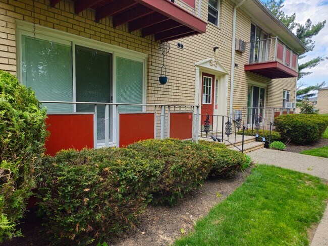 ENTRADA EXTERIOR - 366 Hoover Ave