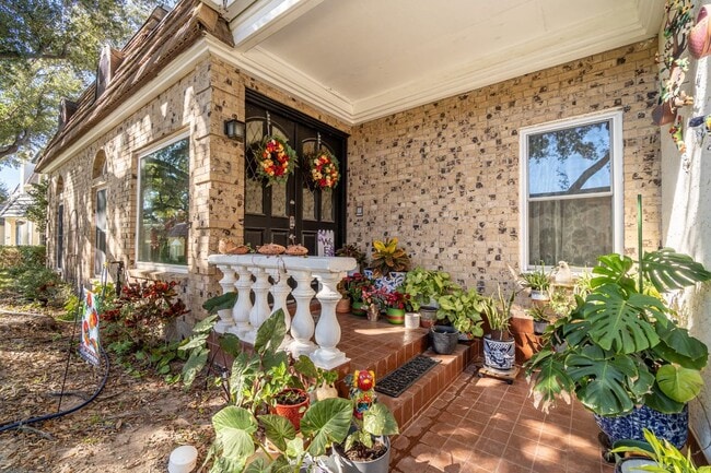 Building Photo - 3100 S Col Rowe Blvd