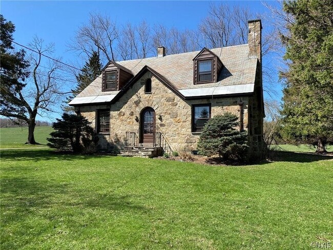 Foto del edificio - 2897 Graffenburg Rd